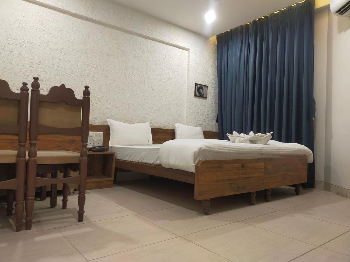 Hotel Kartiki Aurangabad  Zewnętrze zdjęcie