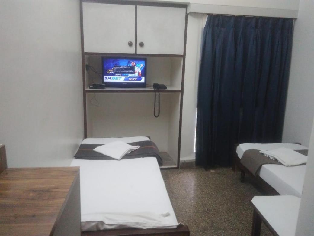 Hotel Kartiki Aurangabad  Zewnętrze zdjęcie