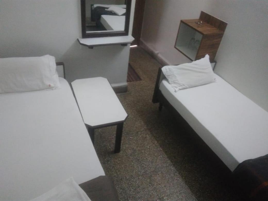 Hotel Kartiki Aurangabad  Zewnętrze zdjęcie