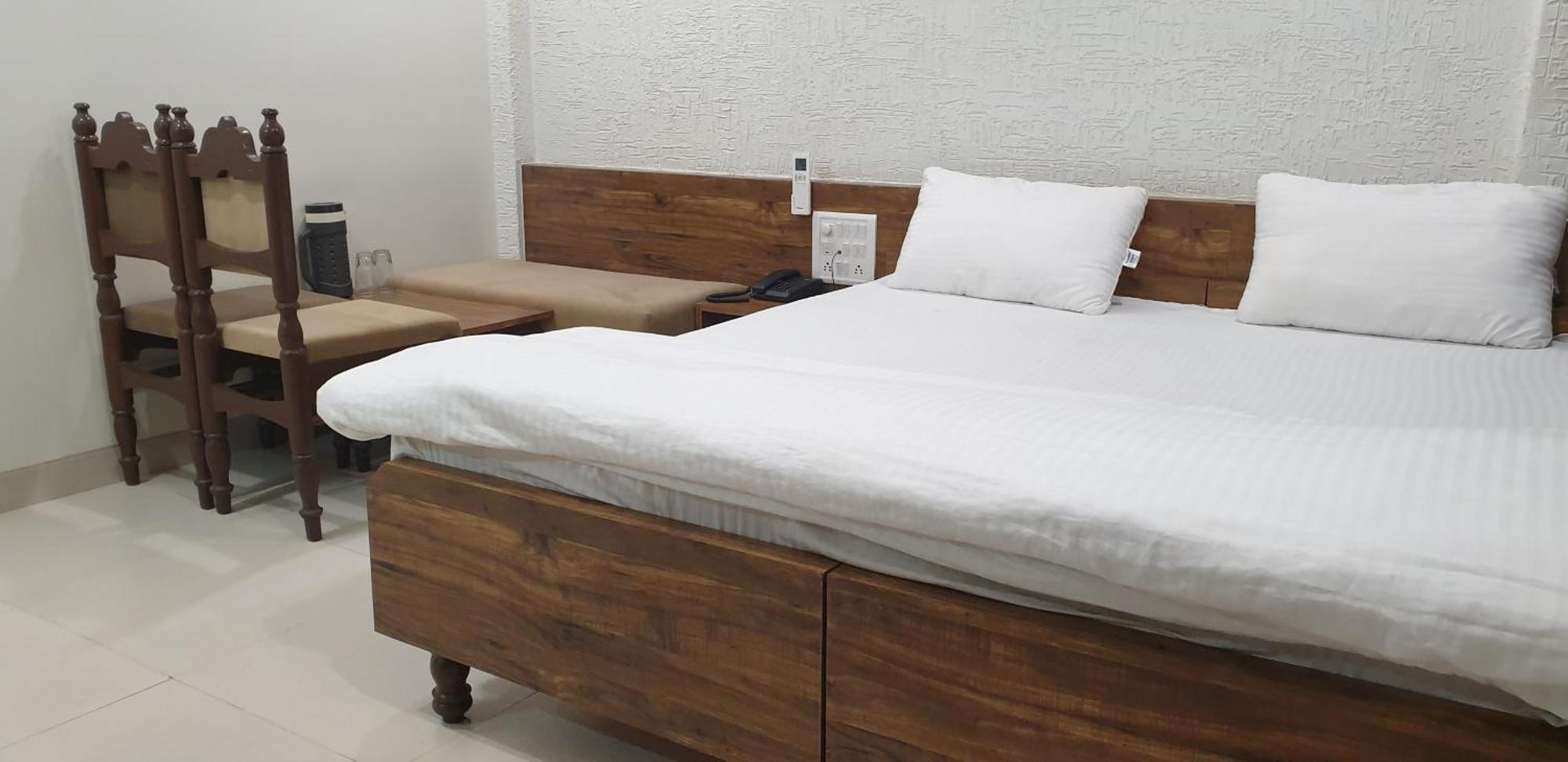 Hotel Kartiki Aurangabad  Zewnętrze zdjęcie